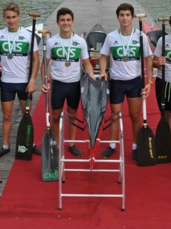 El Náutico Sevilla se corona en el Campeonato de Andalucía de velocidad de piragüismo