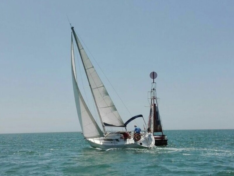 La embarcación Marmotilla, de Vicente Arana, se impone en la quinta prueba de la Liga de Cruceros del CAND
