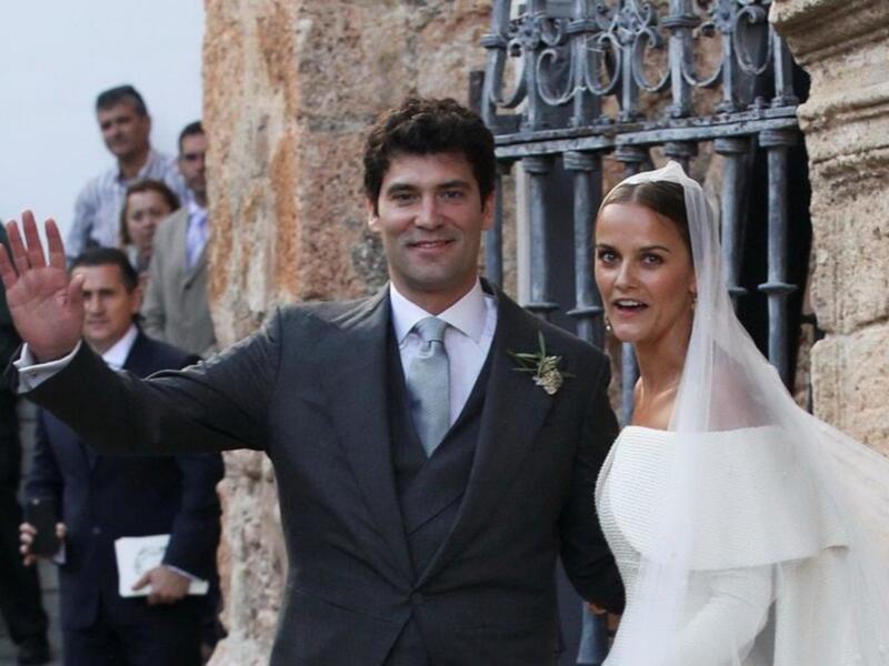 BODA DE LA HIJA DE LOS DUQUE DE WELLINGTON CON EL MULTIMILLONARIO COLOMBIANO ALEJANDRO SANTO DOMINGO EN GRANADA
