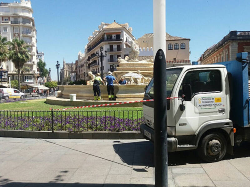 Adecuación y mejoras en la fuente de Puerta Jerez.