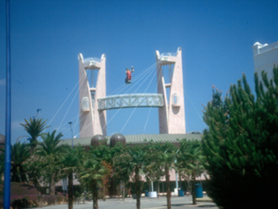 Pabellones y edificios de la Exposición Universal (1992) existentes en 2016 en la calle José de Gálvez.