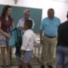 El Ayuntamiento de Chipiona entrega un botiquín para la familia de cada niño saharaui en el acto de despedida