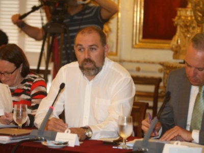 El Pleno de Diputación de Cádiz aprueba más de 500.000 euros para promocionar el Tricentenario y atender servicios en municipios