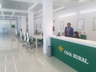 Caja Rural del Sur inaugura oficina en la avenida de Reina Mercedes de Sevilla
