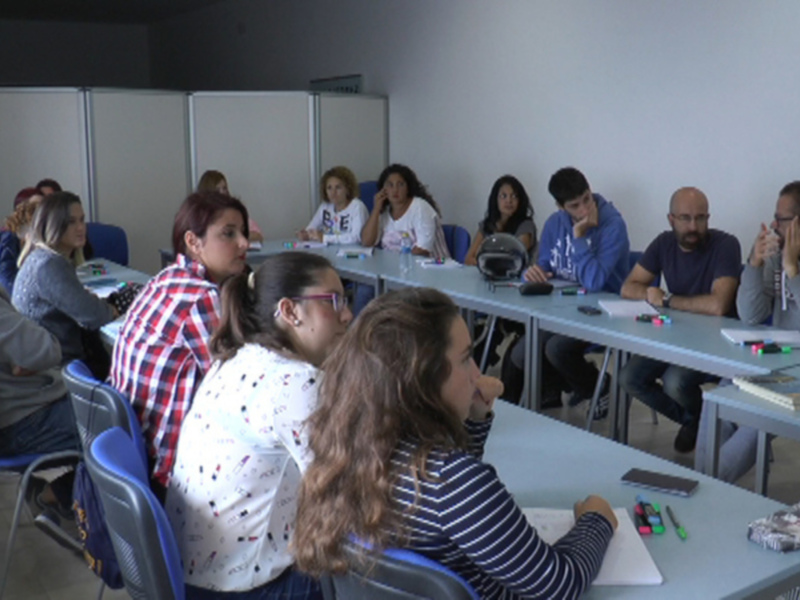 15 desempleados de Chipiona comienzan un curso de alemán básico comercial del área de Fomento Económico