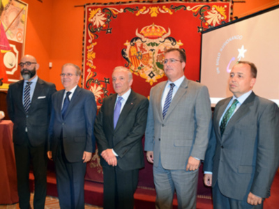 Una veintena de carrozas con nuevo diseño para el centenario de la Cabalgata de Reyes Magos del Ateneo Sevillano.