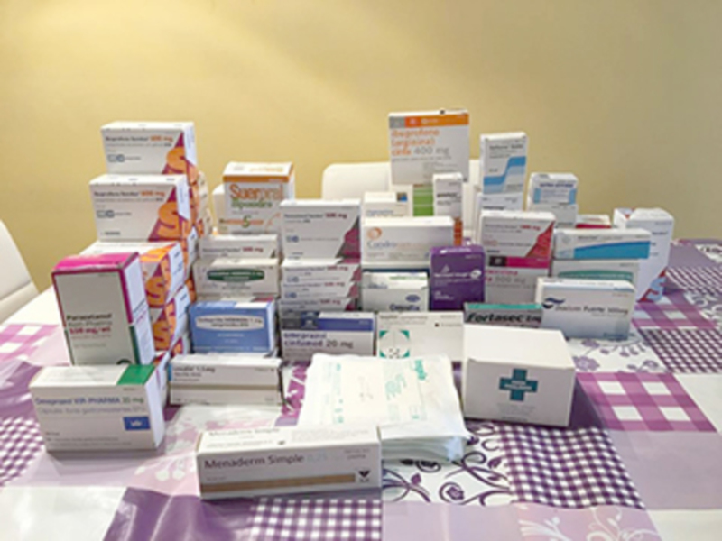 Sevilla de Moda colabora en la campaña de recogida de medicamentos para Venezuela.
