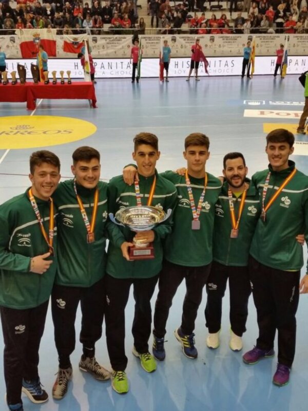 Nueve medallas para los jugadores de Balonmano Montequinto con la selección andaluza en el Campeonato de España por Autonomías.
