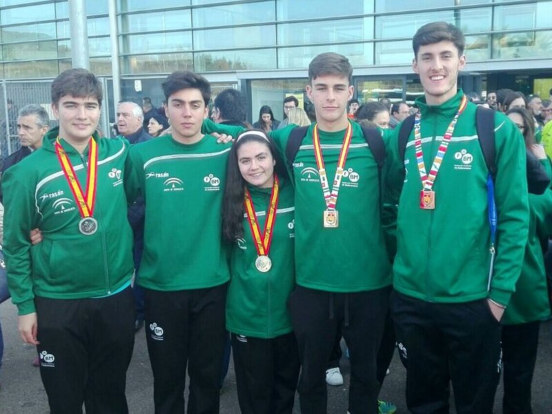 Nueve medallas para los jugadores de Balonmano Montequinto con la selección andaluza en el Campeonato de España por Autonomías.