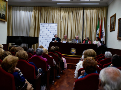El curso de Temas Sevillano abrió la apertura con el Director de ABC de Sevilla.