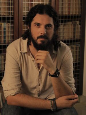 Fernando Lobo presenta su nuevo poemario “Versos decimales" en el Café Pelícano de Cádiz este Jueves 26 de Enero a las 21.00 horas. Entrada libre.