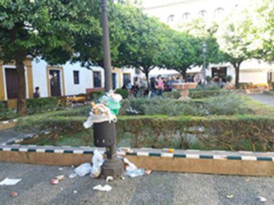 Acumulación de suciedad en el centro histórico