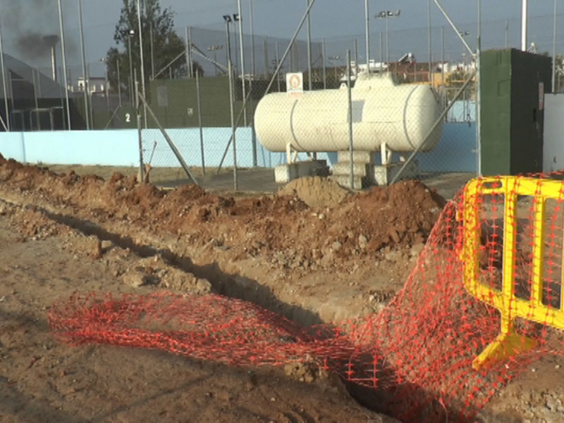 Deportes realiza importantes mejoras en las instalaciones con personal del Plan Operativo de Empleo