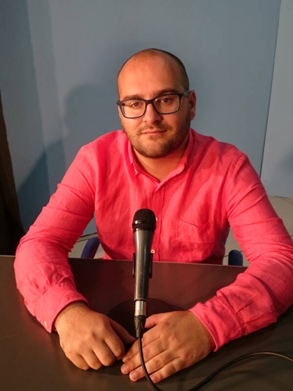 Rafael Pastorino presenta una oferta del Área de Cultura que busca diversificar las opciones de ocio veraniego en Chipiona