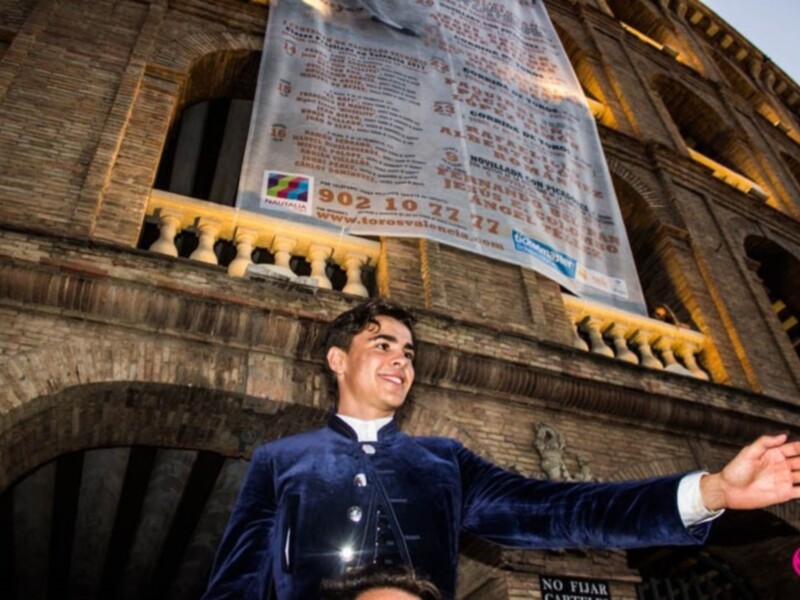 Ramón Serrano corta dos orejas, último triunfador del I Certamen de Escuelas Taurinas