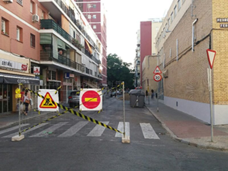 Cortado el acceso de vehículos a Virgen de la Victoria en el tramo comprendido entre Pedro Pérez Fernández y Virgen de África, por obras
