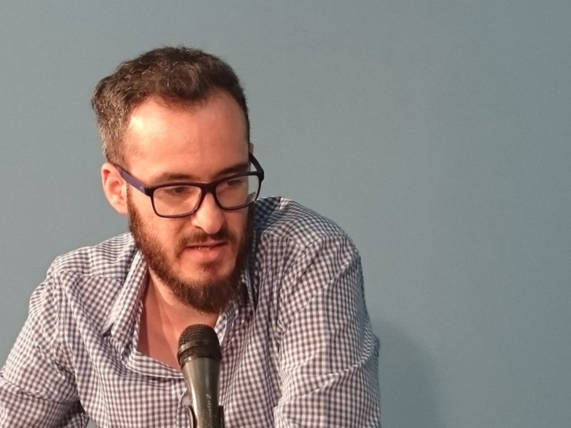 Esta tarde se presenta en el Castillo la novela Hombres armados del escritor chipionero Antonio Valderrama