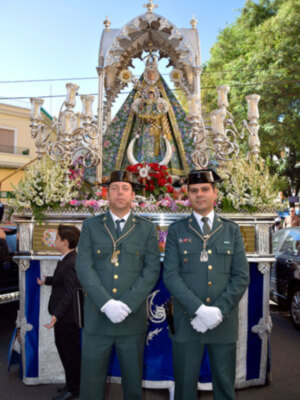 La  Virgen de la Sierra procesionó por el barrio sevillano de San Roque,