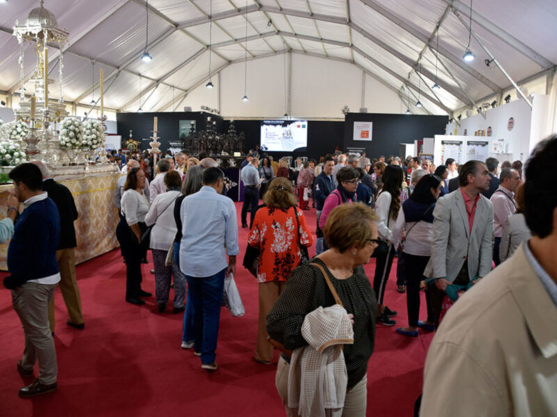 Los Municipio de la Provincia celebraron la feria Religiosa en la Diputación de Sevilla.