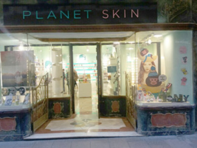 Abre tienda en calle Sierpes Planet Skin