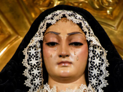 La Madre de Dios vestida de luto en Alcalá del Río