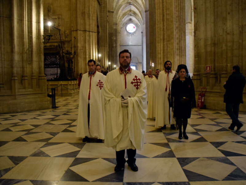 La espada del Rey San Fernando recordó la Historia en la Catedral sevillana