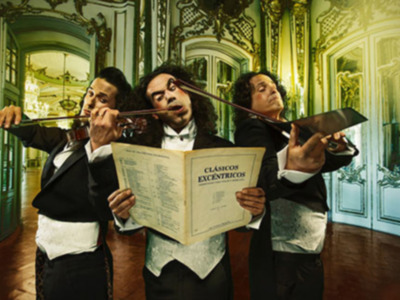 Los Clásicos Excéntricos irrumpen en el Teatro Central con sus instrumentos insólitos