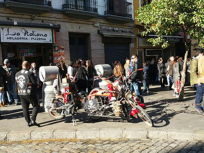 Ambiente navideño en las plazas y calles del centro de la ciudad