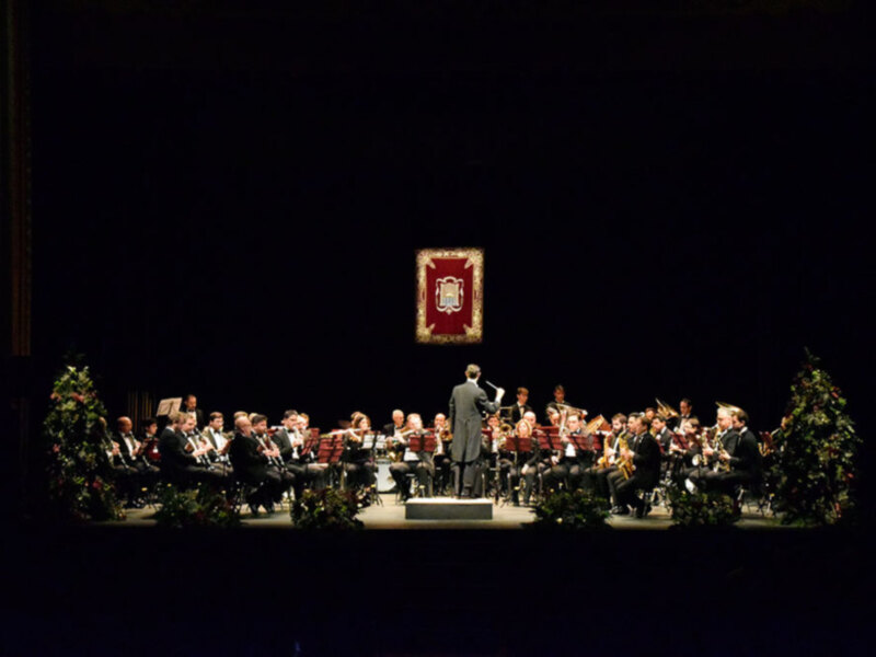 La Banda Sinfónica Municipal de Sevilla ofreció un concierto extraordinario de Navidad en el López de Vega.