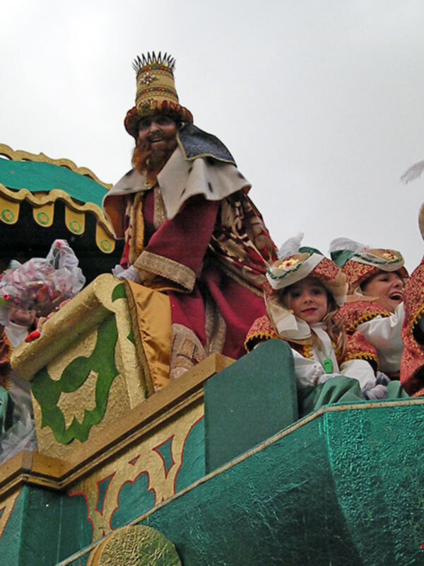 El paso veloz de la Cabalgata de Reyes Magos hispalense.