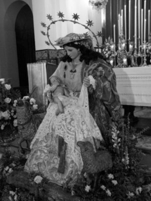 Besamanos en honor y gloria  de la Pastora de Capuchino de Sevilla.