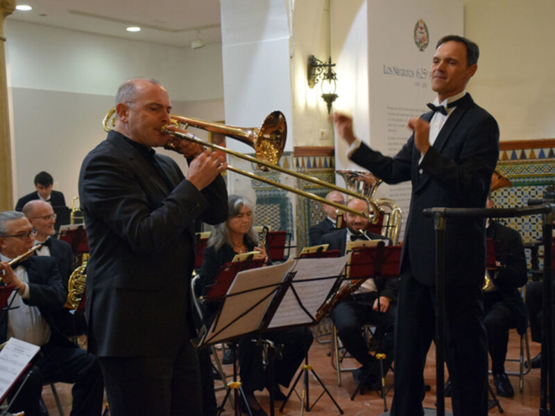 La Banda Sinfónica Municipal de Sevilla ofreció un concierto en el Círculo Mercantil de Sevilla.