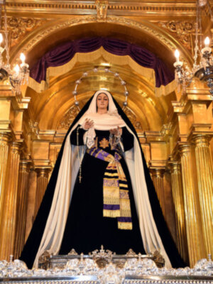 La tradición de vestir a las Vírgenes, de hebreas se creó después de los sucesos del 36.