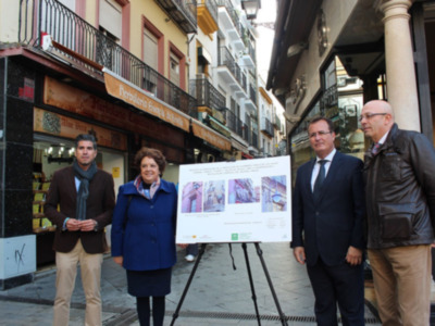 La iluminación de las céntricas calles Córdoba, Lineros y Puente y Pellón se renueva para permitir un ahorro energético del 75 por ciento