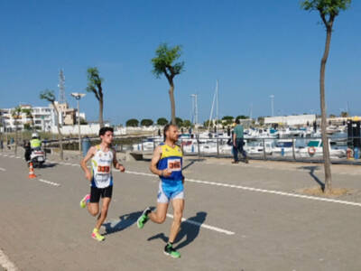 El cambio de los 10 kilómetros Correplayas a la mañana del domingo se convierte en un acierto con el tope de participantes