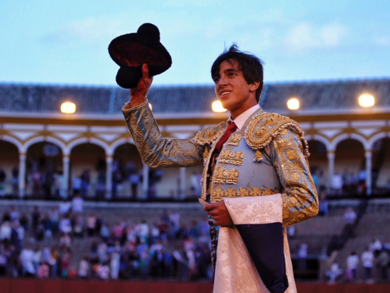 Ángel Téllez da la única vuelta al ruedo de la tarde