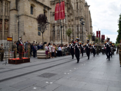 Desfile del Día de San Fernando en Sevilla.