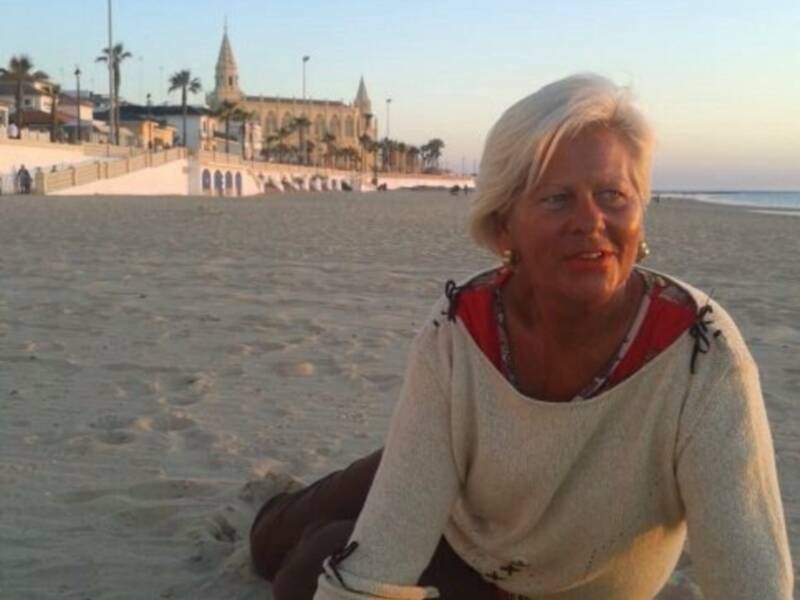 Javier Díaz anuncia que María del Carmen Claver Egler será la 'madrina' de las playas de Chipiona 2018