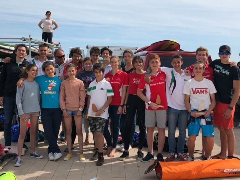 El Club Náutico Sevilla asalta los equipos nacionales de tablas