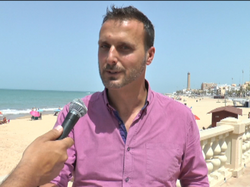 Javier Díaz anuncia las actuaciones para la regeneración de las playas de Chipiona por parte de Demarcación de Costas