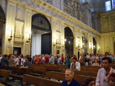 Con motivo de la de la Octava de la Virgen de los Reyes, apertura de la urna del Rey San Fernando.