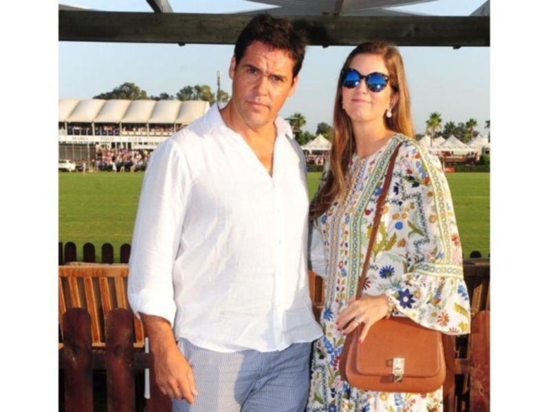 Luis Alfonso de Borbón y Margarita Vargas en familia al final del verano
