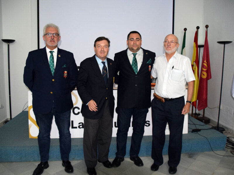 En la casa de las Columna de Triana se realizó una  conferencia sobre “Las cañoneras españolas.