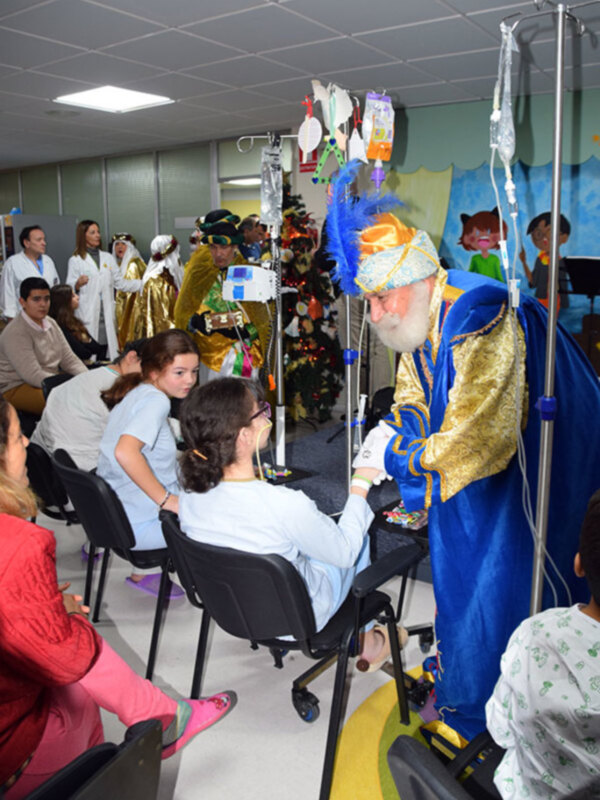 La Agrupación Musical María Santísima del Rocío de la Redención, acompaño al cartero Real de las Hermandades de Víspera.