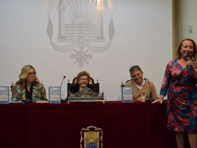 Presentación del libro de relatos 'LA MAR DE MITOS' del que son autores los miembros de la Tertulia Literaria La Literata. I