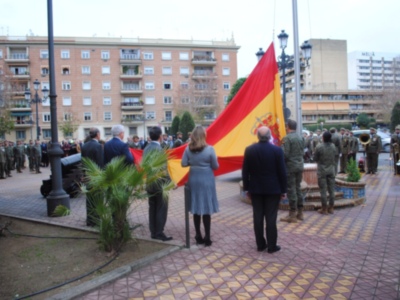 Tradicional acto de izado de bandera en el Cuartel  General de la Fuerza Terretre.