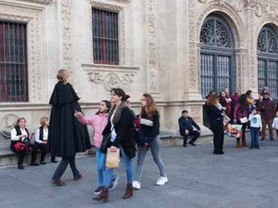 La niña gigante, “no todo lo que vemos es real”