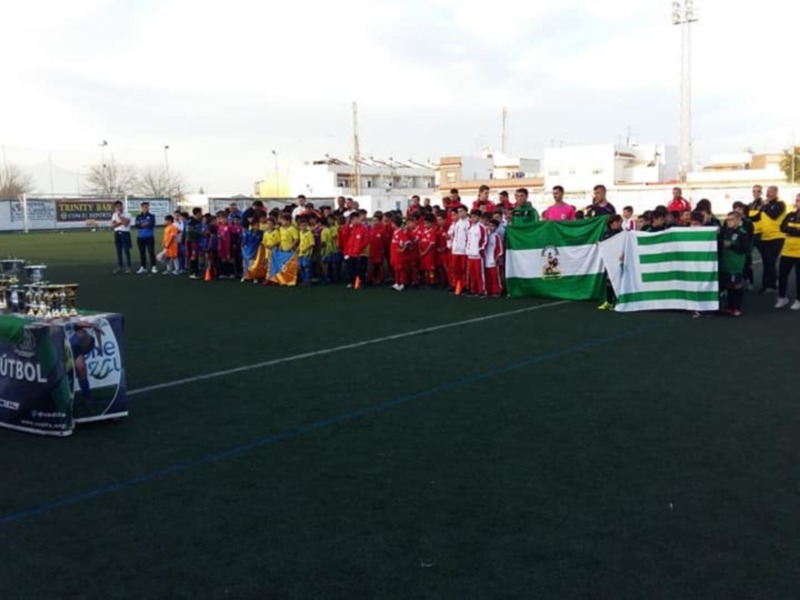 Casi doscientos jugadores participaron en la clasificación para el Mundialito de escuelas de fútbol benjamín y alevín celebrada en Chipiona