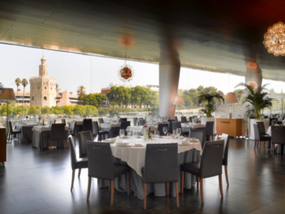 Abades Triana, en Sevilla, apuesta en su nueva carta, por la recuperación de sabores tradicionales presentados en nuevos formatos