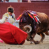 Oreja y grave cornada a Juan Leal